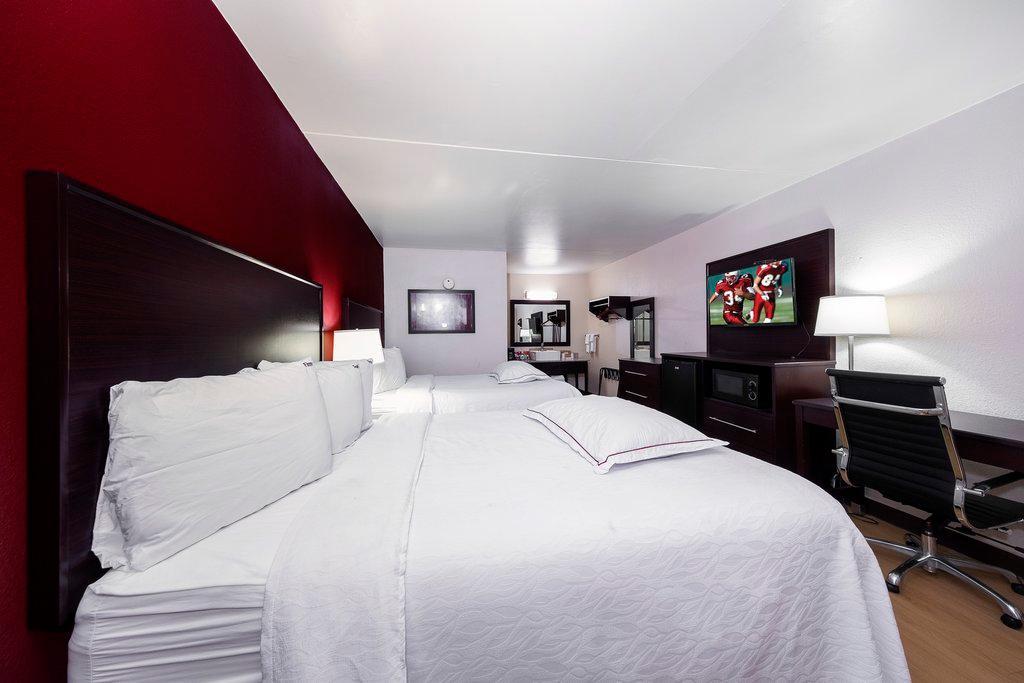 Red Roof Inn Plus+ Huntsville - Медісон Екстер'єр фото