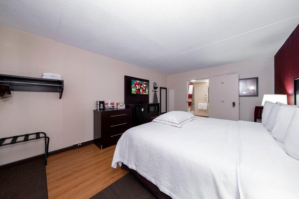 Red Roof Inn Plus+ Huntsville - Медісон Екстер'єр фото