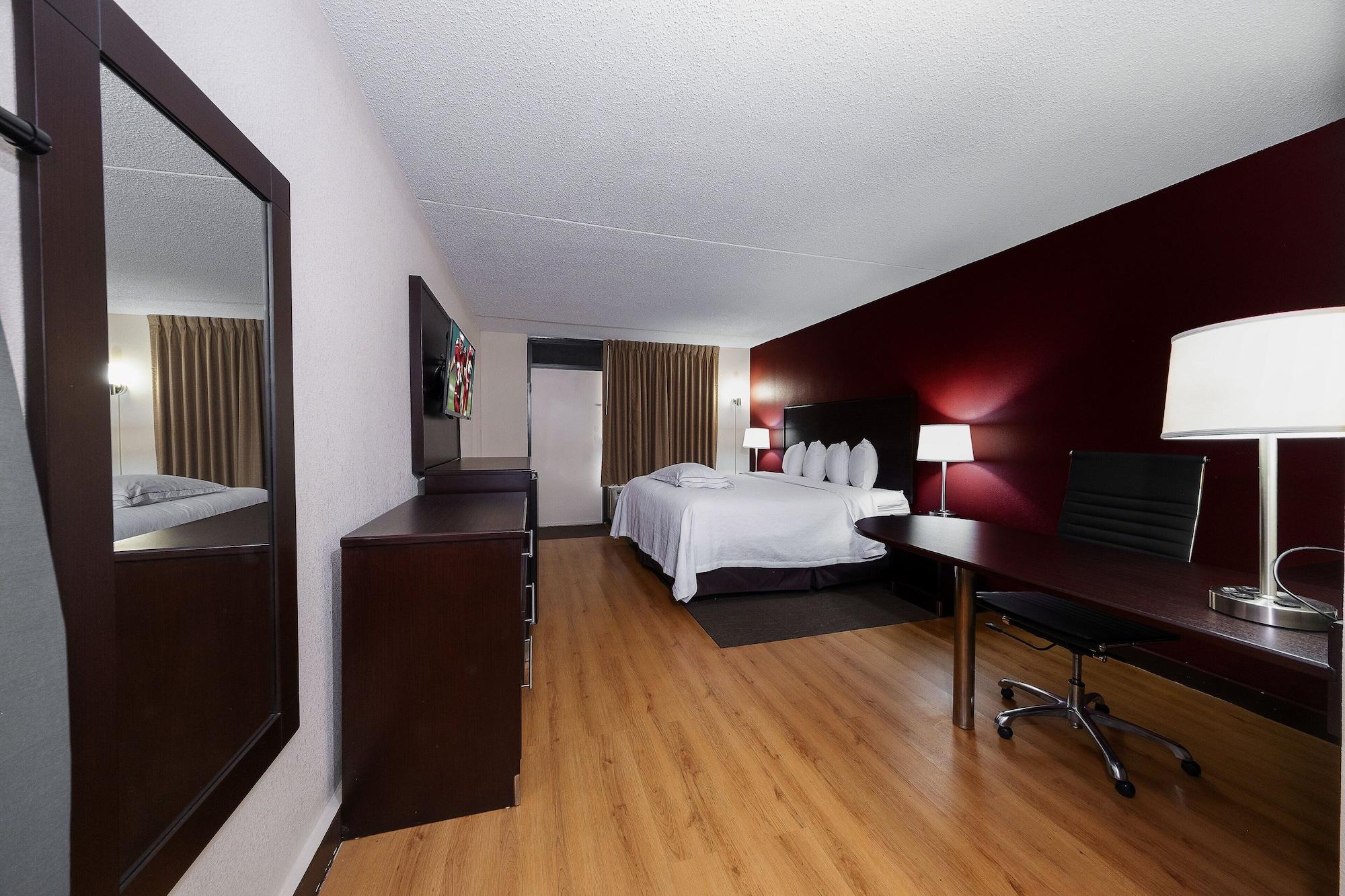 Red Roof Inn Plus+ Huntsville - Медісон Екстер'єр фото